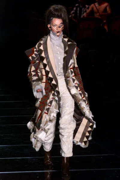 Look 35